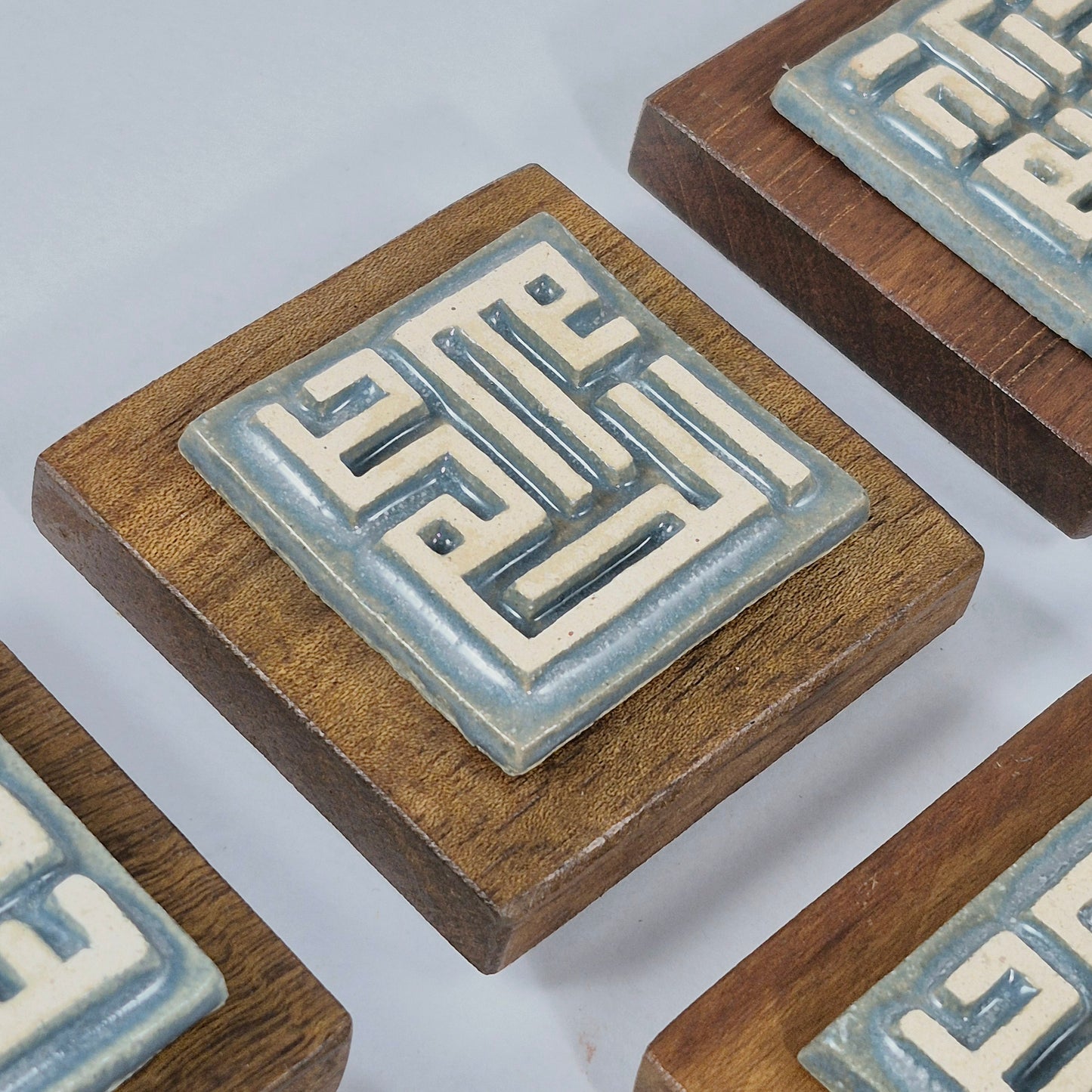 Keceramics Glossy Blue Arabic Calligraphy / Kufi Square Khat Zikir  Wall Plaque/ Table Plaque /Paper Weight/ (7x7x2cm) Islamic Decoration Door Gift