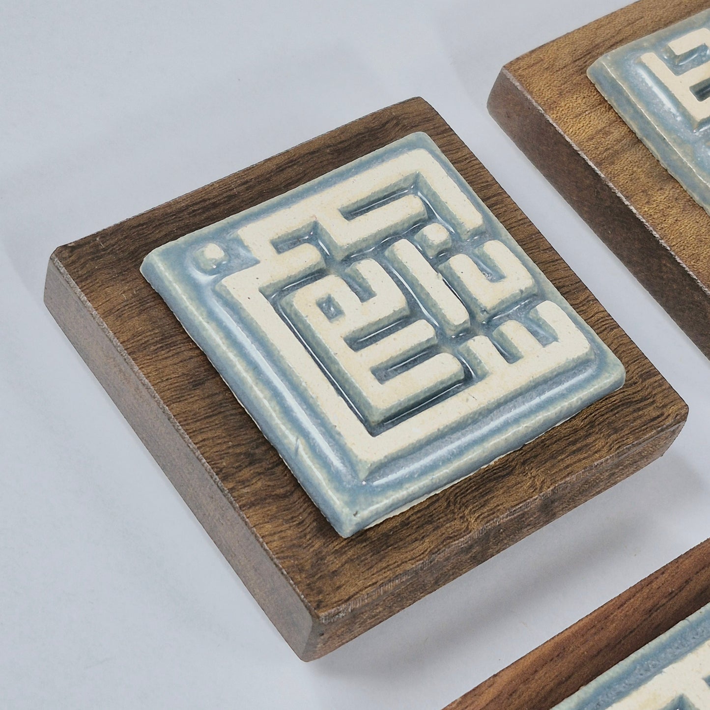 Keceramics Glossy Blue Arabic Calligraphy / Kufi Square Khat Zikir  Wall Plaque/ Table Plaque /Paper Weight/ (7x7x2cm) Islamic Decoration Door Gift